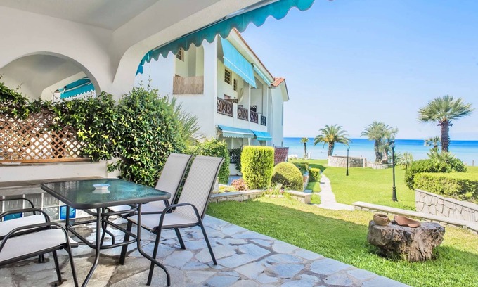 Kassandra House | Seafront Paradise Home