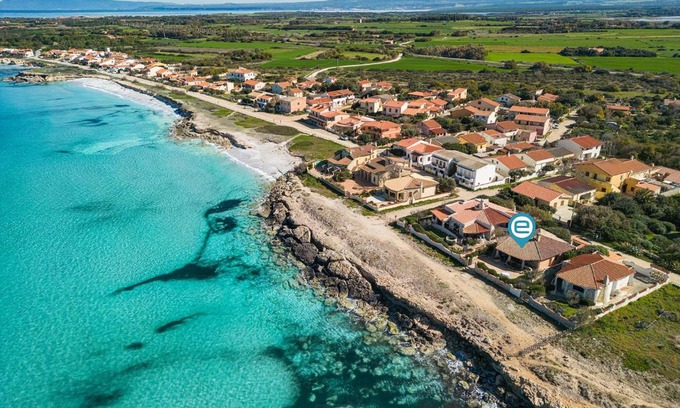 San Vero Milis Villa | Seafront Rustic Hideaway