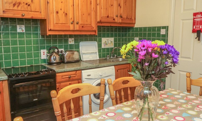 Youghal Cottage | SEAGAZE, pet friendly, with a garden in Youghal, County Cork