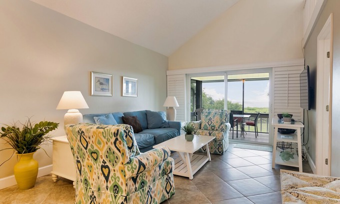 Sanibel Condo | Seagrape Village #4, 3 Bed, 3 Bath Townhouse with Gulf View & Bikes