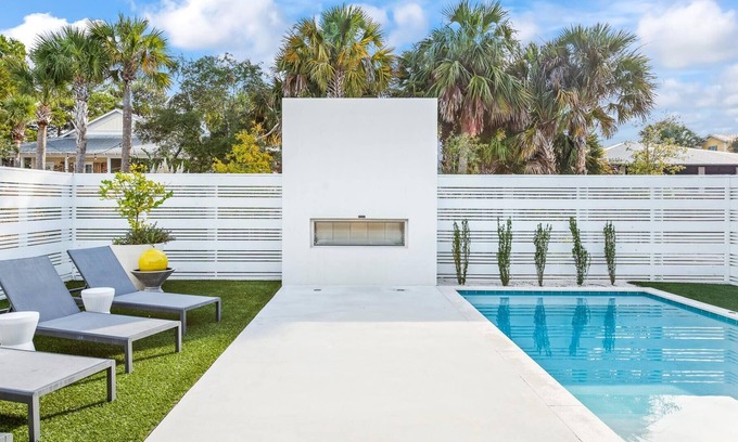 San Juan House | "Seagrove Surf Shack" Private Heated Salt Water Pool! Short Walk to the Beach!