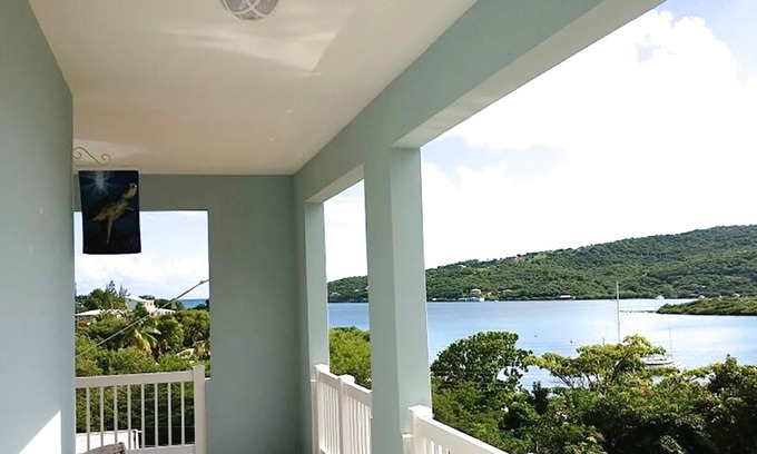 Culebra Pueblo Apartment | Seahorse Suite – Stunning Caribbean Views , Covered Terrace & Family Friendly!