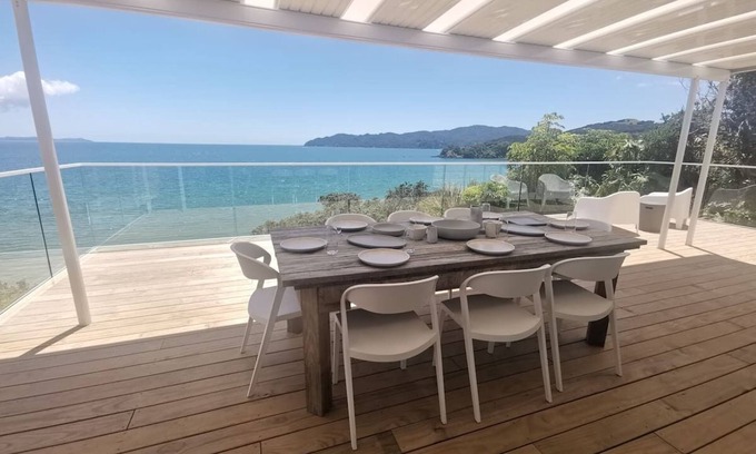 Coopers Beach House | Seapoint - Coopers Beachfront