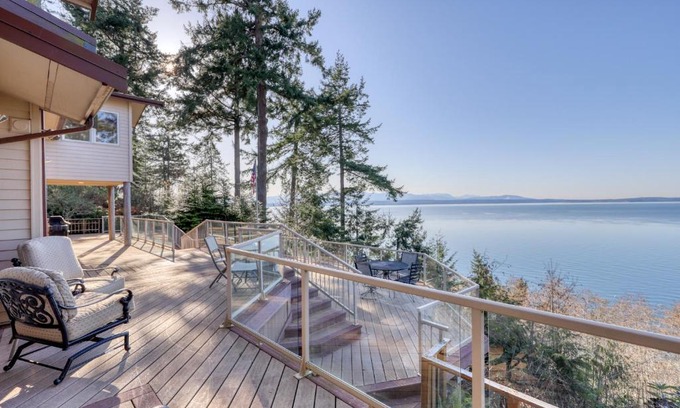Freeland House | Seascape Lodge