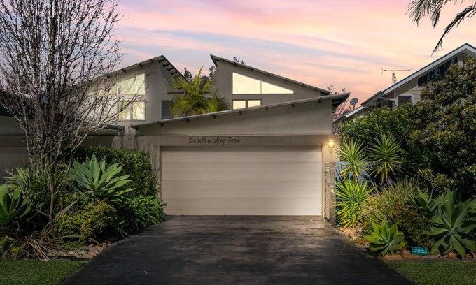Long Beach House | Seashells - Long Beach