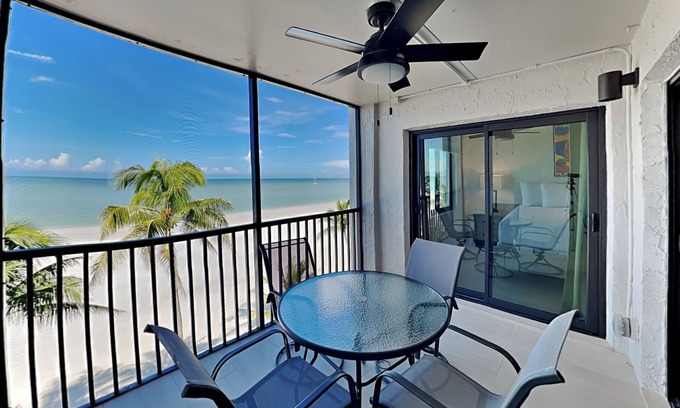 Mid Island Condo | Seaside 409 | Steps to the Sand + Loaded w. Resort Extras!