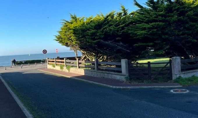 Barneville-Carteret Apartment | seaside apartment for 2 people