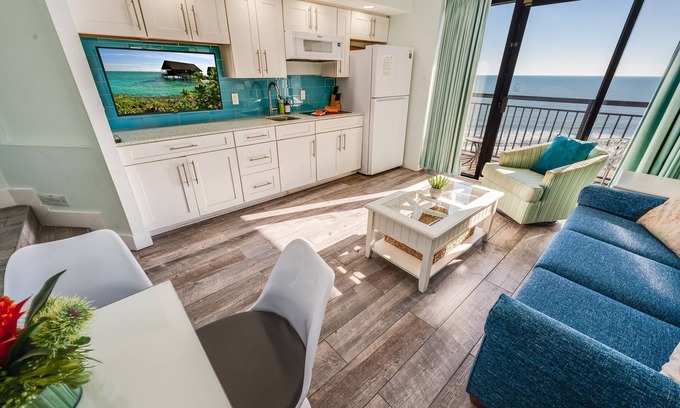 Windy Hill Condo | Seaside condo w/pools & beach access