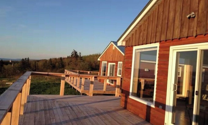 Arisaig Cottage | Seaside Cottage at Steinhart Distillery with ocean views. Pet-friendly!