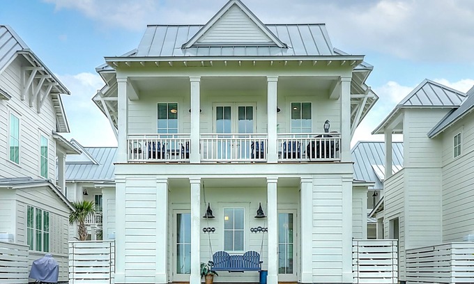 Port Aransas Cabin | Seaside Cottage with resort pools, golf course views, & beach gear