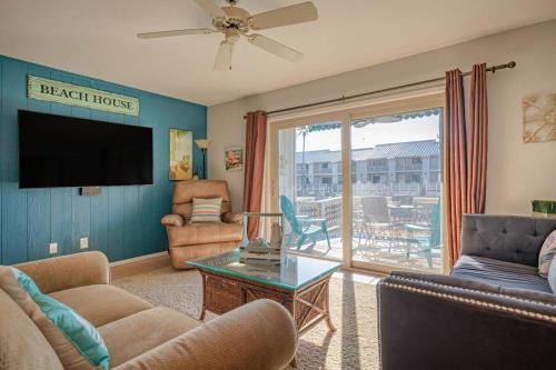 Harbor Oaks House | Seaside Cottage with water views!