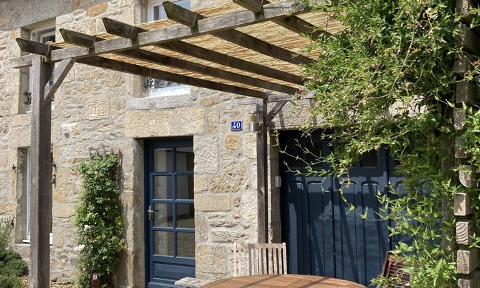 Saint-Jacut-de-la-Mer House | Seaside fisherman's house in the center of st jacut de la mer near St Malo