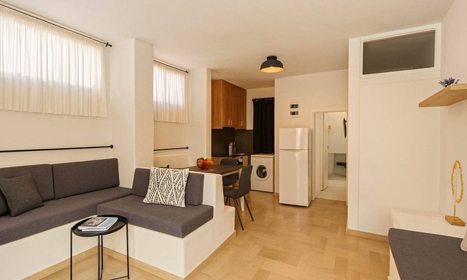 Kokkini Chani House | Seaside Gem near Heraklion, Villa Maro III Getaway