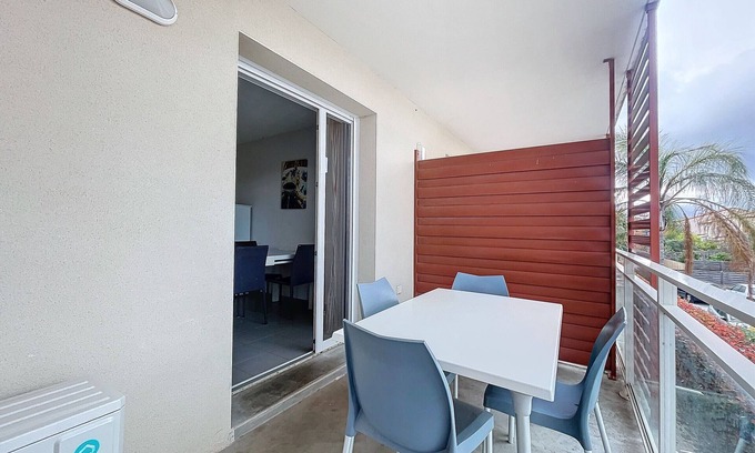 Argeles-sur-Mer Apartment | Seaside Getaway: Pool, Terrace, A/C, Sleeps 6