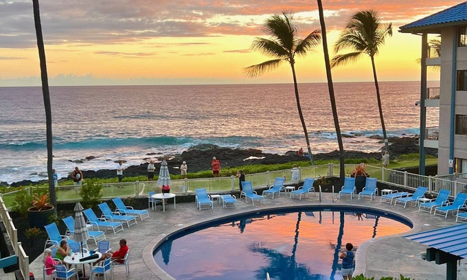 Historic Kailua Village Condo | Seaside Kona Condo/Top Fl, Sunsets, Private Lanai,Best Kona Location, Sleeps 2