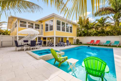 Bradenton Beach House | Seaside Manor