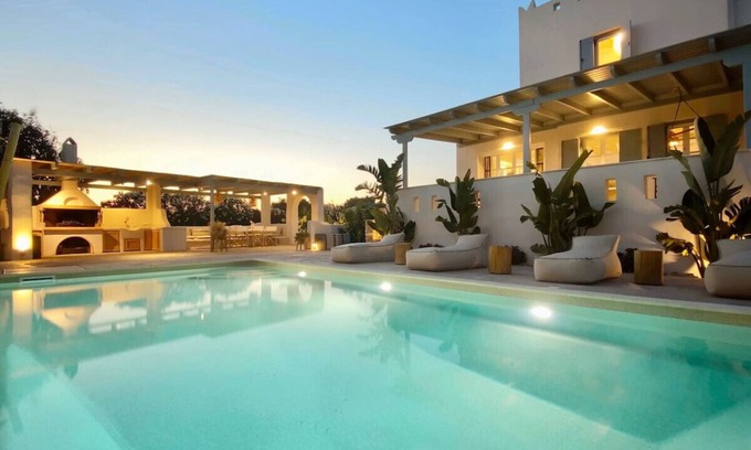Plaka Villa | Seaside Naxos Villa Ariadne 4 BDR 3 BATH with Private Pool @ Plaka ⛱️