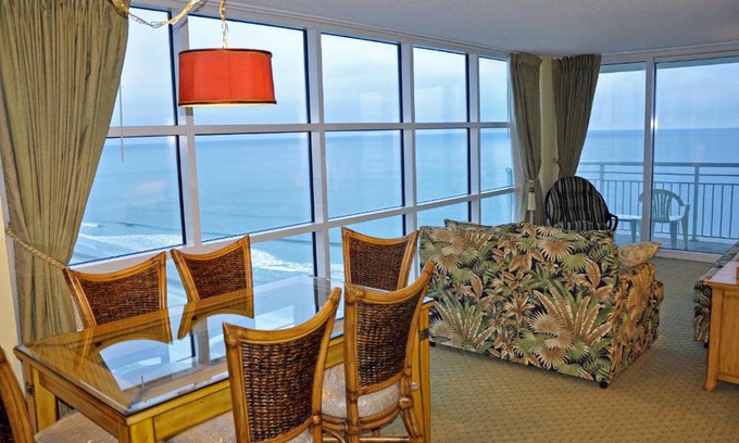 Crescent Beach Apartment | Seaside Resort 1403
