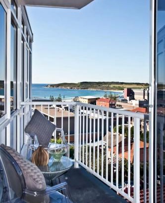 Maroubra Apartment | Seaside Serenity Stunning Beach Views in Maroubra