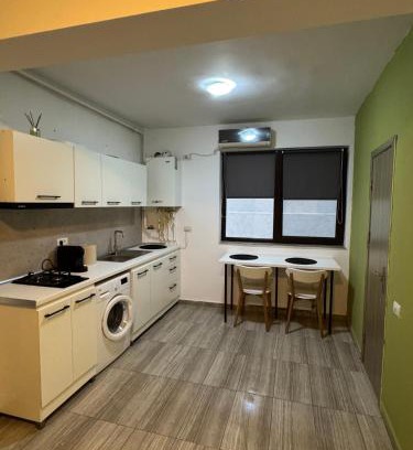 Mamaia-Sat Apartment | Seaside Studio