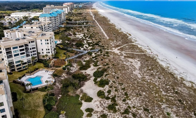 Amelia City Condo | SEASIDE SURFER - OCEAN FRONT GROUND FLOOR CONDO AT AMELIA SURF AND RACQUET CLUB