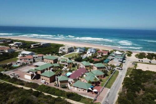 Myoli Beach Apartment | Seaside Vacation Studio @ Shearwater Myoli Beach