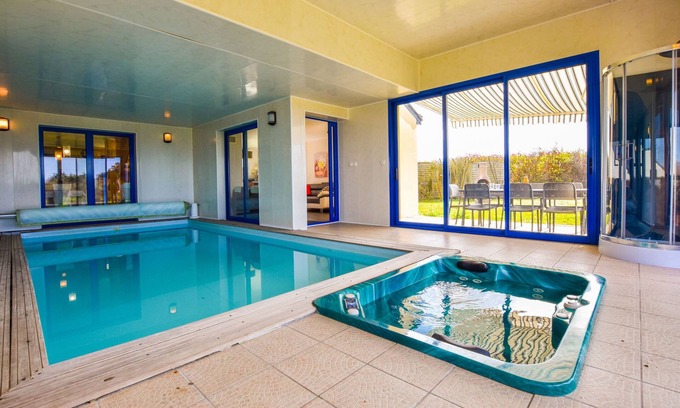 Kerherou Villa | Seaside Villa with Pool in Moëlan