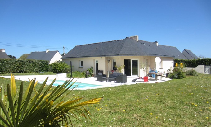 Plouha Villa | Seaside villa with heated swimming pool, beach 15 minutes walk away, very quiet.