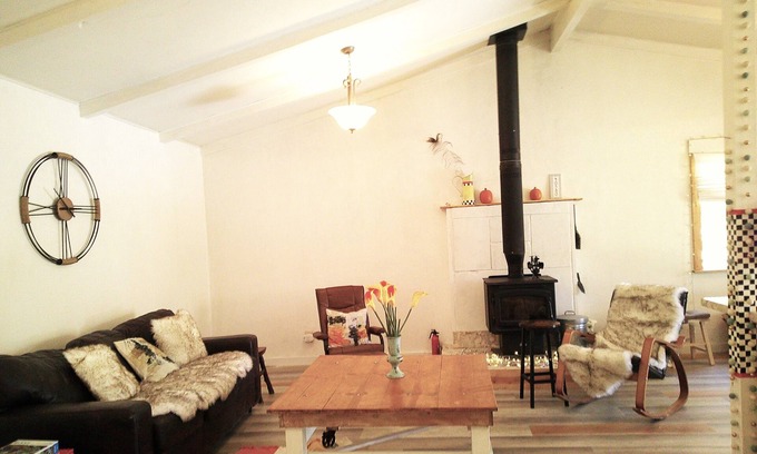 Three Rivers House | Seasonal Creek Rustic Suite: