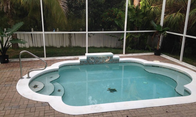 Riverside Estates Apartment | Seasonal rental in Vero Beach, steps to Indian River Lagoon - Jungle Trail!