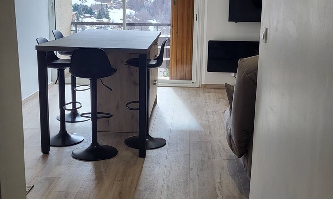 Orcieres Apartment | SEASONAL RENTAL RENOVATED STUDIO 35M2 IN ORCIÈRES