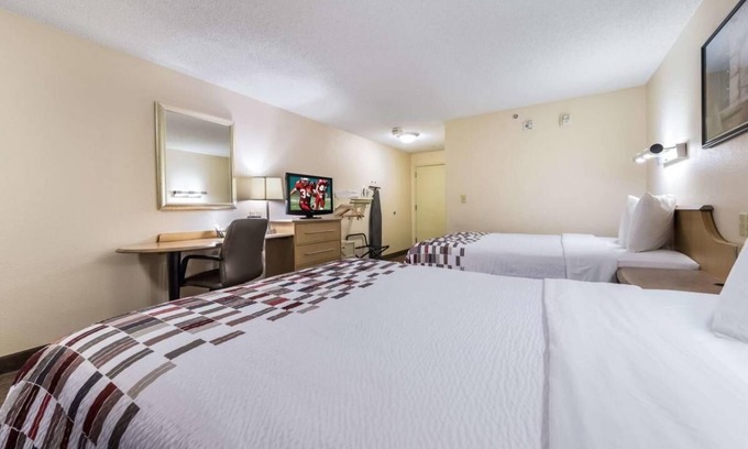 SeaTac Hotel | SEATAC Hotel for Relaxed Travel! Free Airport Shuttle + Pets Allowed