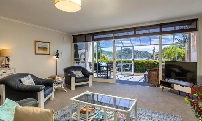 Picton Apartment | Seaview Apartment