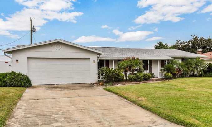 Surfside Estates House | Seaview Dreams