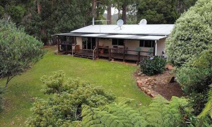 Adventure Bay House | Seaview Retreat Getaway