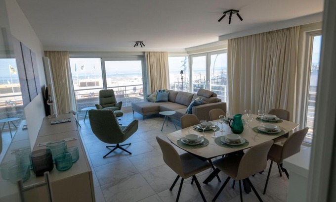 De Panne Apartment | Seaview Terlinck II - Luxe hoekappartement met zeezicht 6 personen