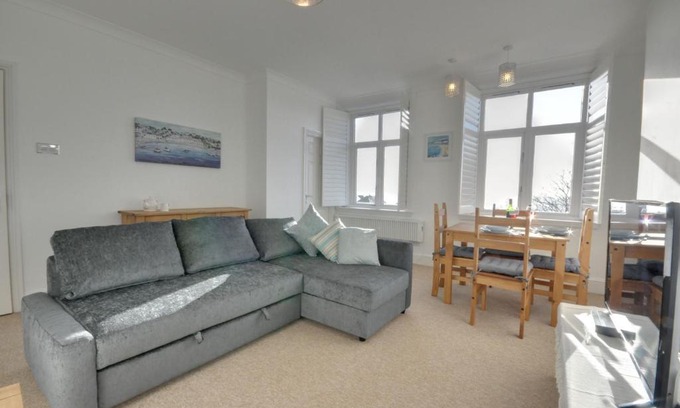 Boscombe House | Seaview Victorian Splendour