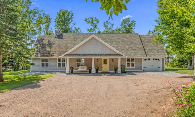 Bayview House | Seawood Shores in Cavendish