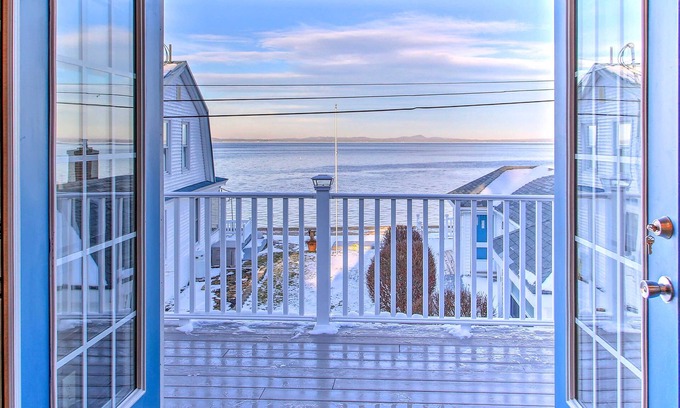Sebago Apartment | Sebago Lake Haven: Water Views, Steps to Shoreline