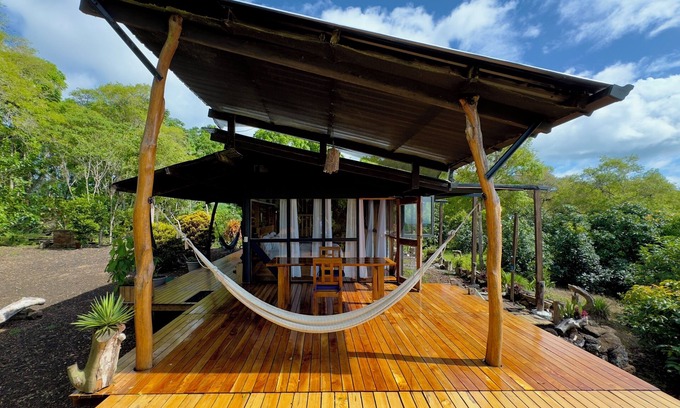 Puerto Ayora House | Secluded cabin, amazing views, middle of nature