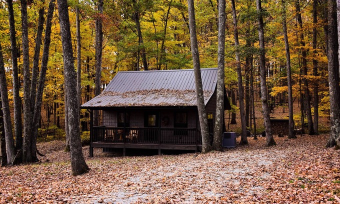 West Union Cabin | Secluded cabin located in Amish country