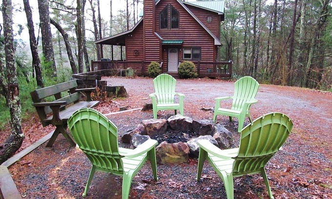 Cherry Log Cabin | Secluded Cabin - Mountain Views with Nature Trail Along River
