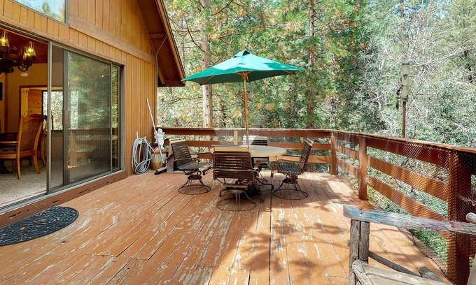 Idyllwild House | Secluded cabin with large deck & wood stove in peaceful forest setting