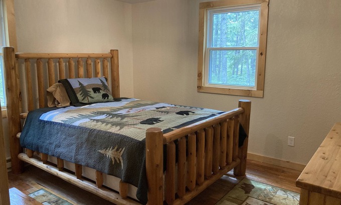 Idlewild House | Secluded Cabin with lake nearby
