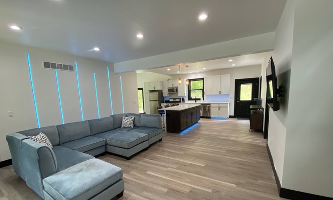 Lake Michigan Beach House | Secluded Escape Near Lake Michigan Beaches
