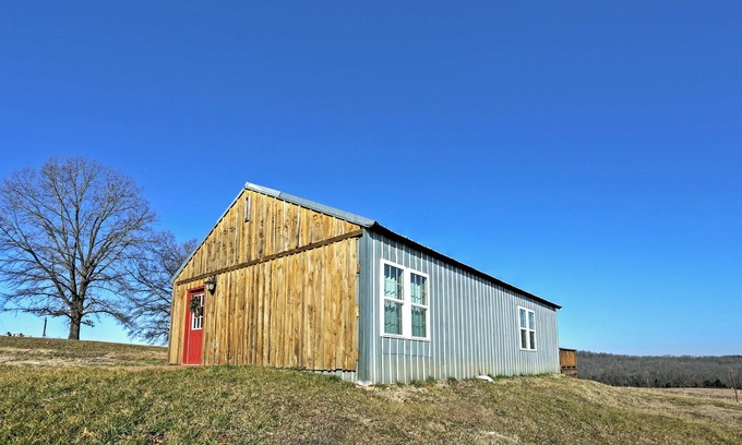 Everton Cabin | Secluded Everton Retreat w/Ozark Mountain Views!