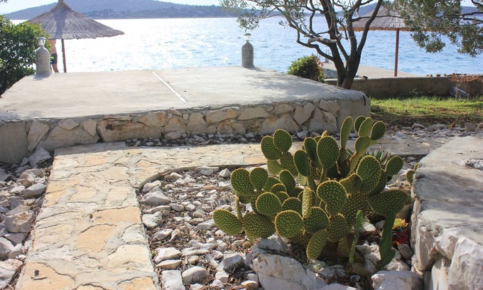 Tkon House | Secluded fisherman's cottage Cove Vitane, Pašman (K-8483)