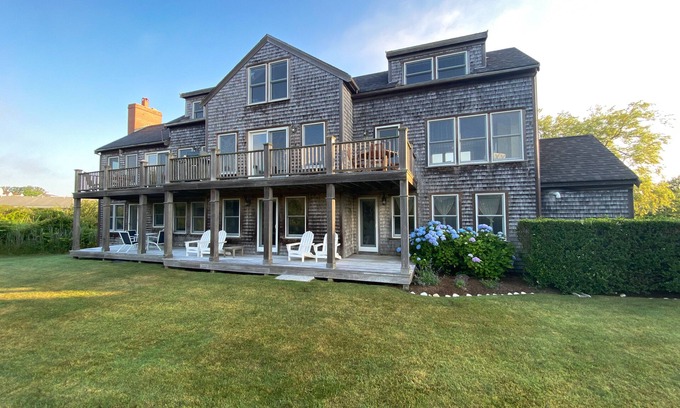 Brant Point House | Secluded Gem Prime Location. 5 Min Walk to Beach & Main Street.