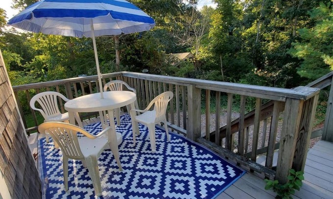Brewster Apartment | Secluded Hideaway Sleeps 4 Monthly $5000.