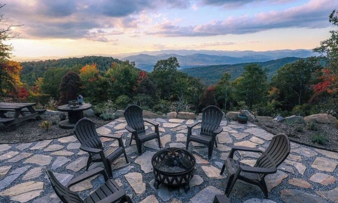 Brevard House | Secluded home on top of Rich Mtn w/long range million dollar view, Brevard NC.